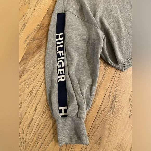 Tommy Hilfiger Crop Top Sweater - Picture 3 of 4